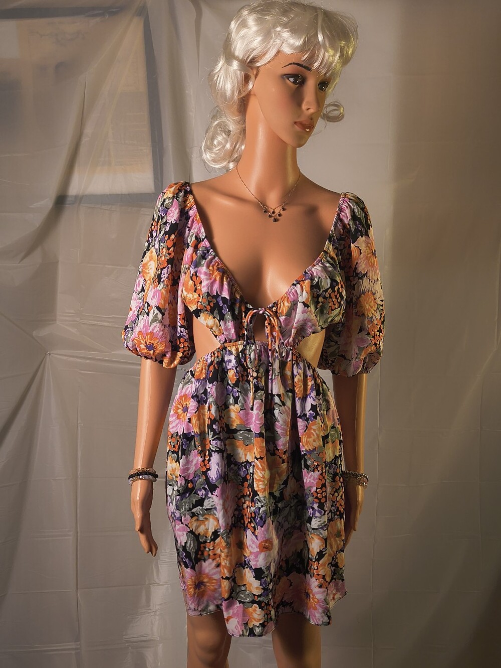 All About May Floral Cutout Mini Dress US 6 Puff Sleeve Tie Front Open Back